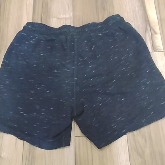 Jogging shorts - Picture 3 of 3